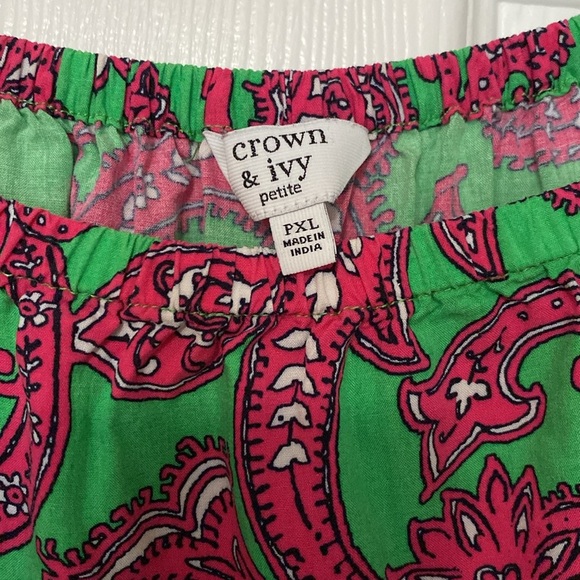 Crown & Ivy Pink XL Petite Hot Pink and Green Ruffled 3/4 Sleeve Blouse - Picture 2 of 2